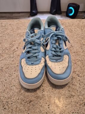 Nike Mens Size 12' Air Force 1 Low - Light Blue/White. Aqauaris Blue Coconut